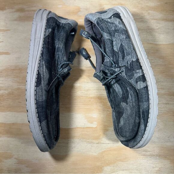Hey Dude Wally Gray Camo Tweed  Shoes Men’s Size 8 - Picture 3 of 7